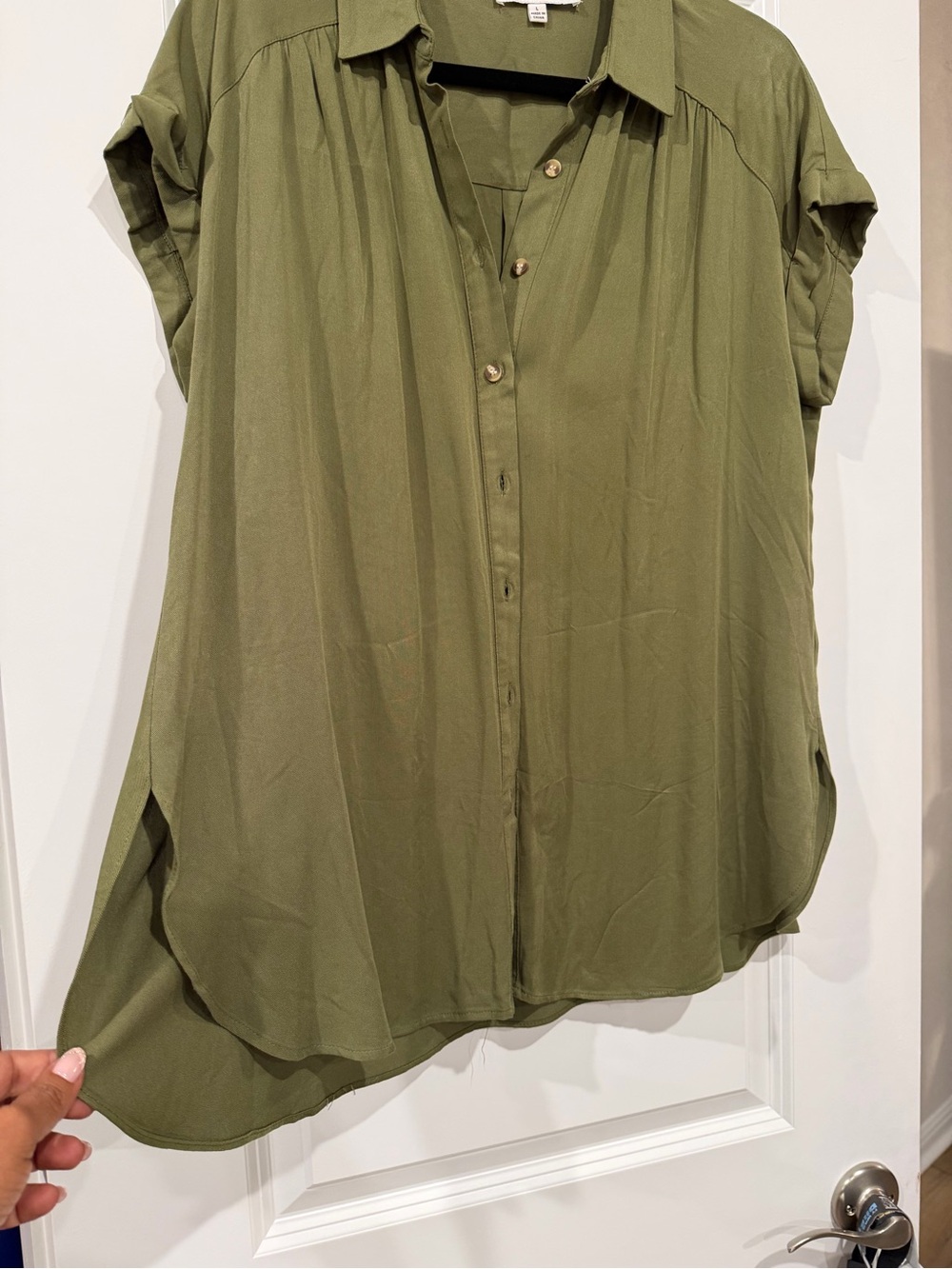 Rose & Olive Olive Button-Front Short Sleeve Blouse